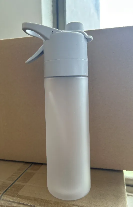 Spray Water Bottle for Outdoor Sport