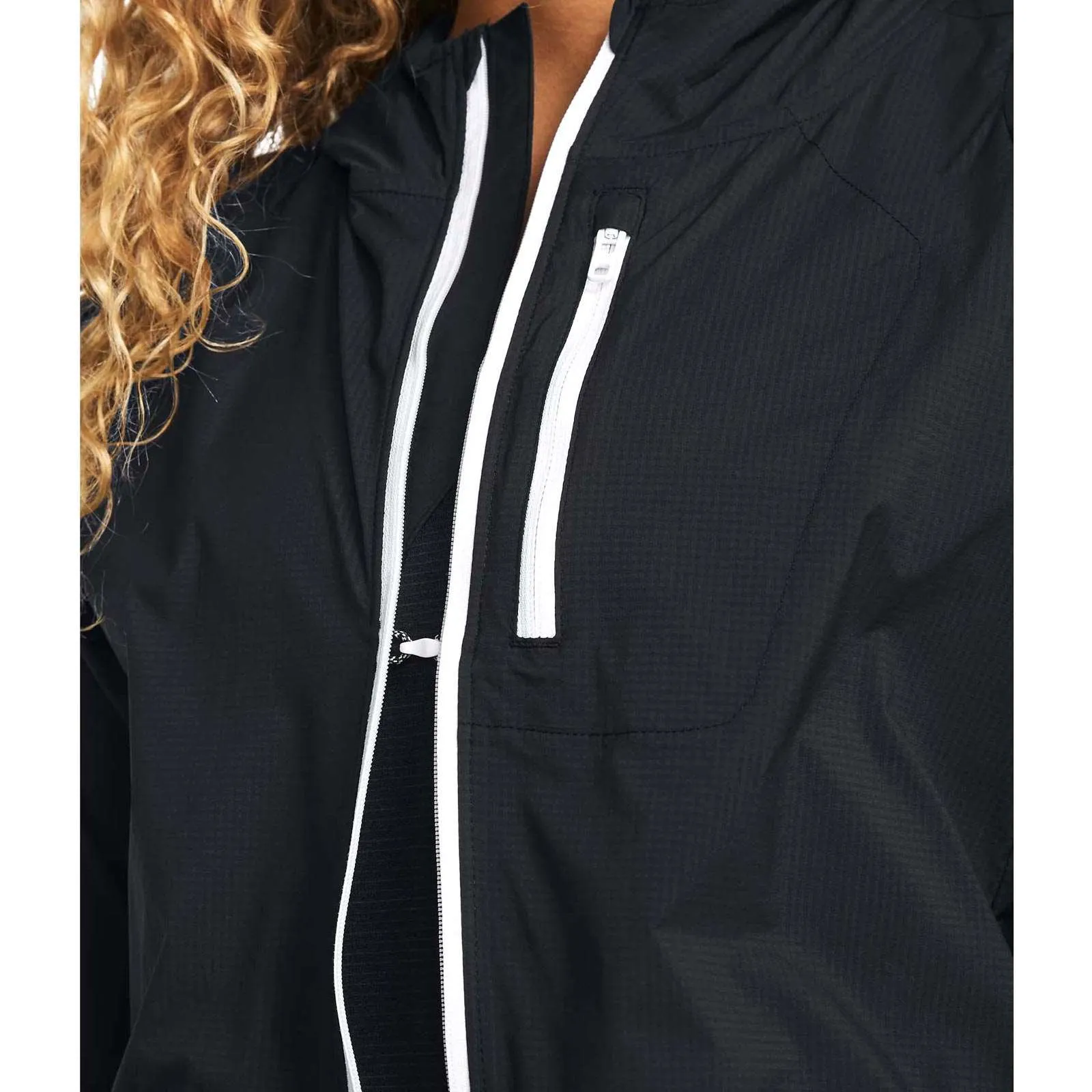Under Armour Launch Lightweight Windbreaker Womens Jacket